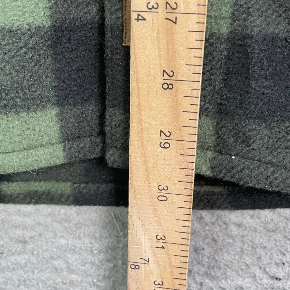Legendary Whitetails Fleece Shirt Mens Large Green Buffalo Plaid‎ Western Logger